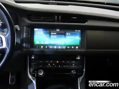Jaguar XF 2016 3.0 Автомат в Москве № 320162, миниатюра 11