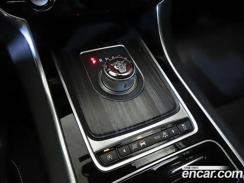 Jaguar XF 2016 3.0 Автомат в Москве № 320162, фото 12