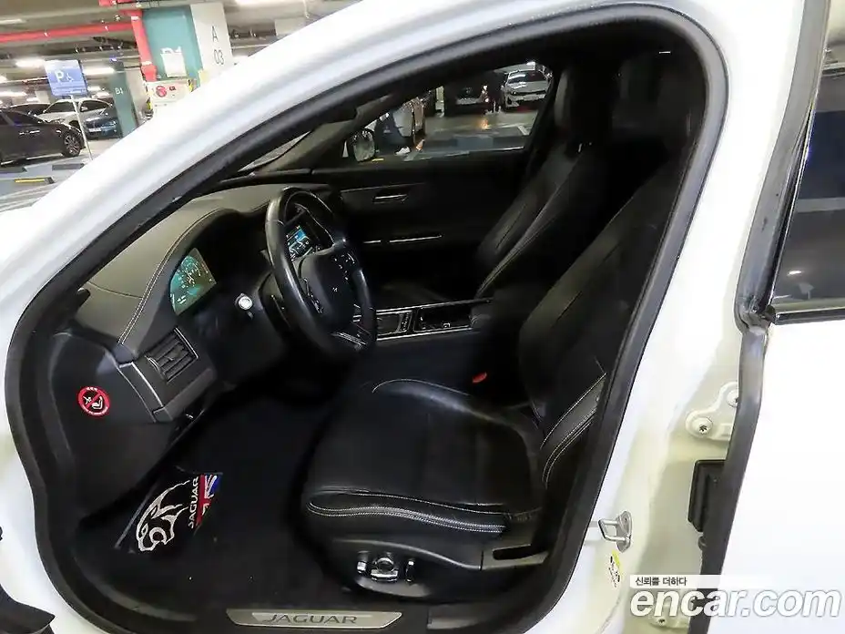 Jaguar XF 2016 3.0 Автомат в Москве № 320162, фото 6