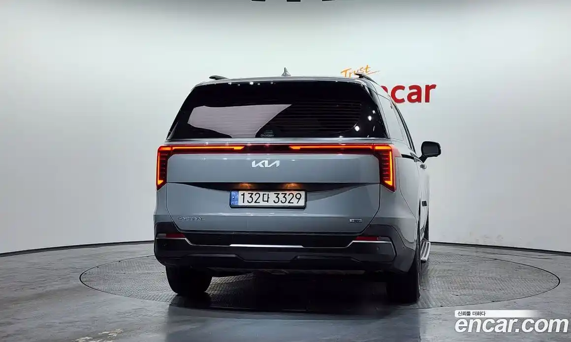 Kia Canival 2024 1.6 Автомат в Москве № 321633, фото 13