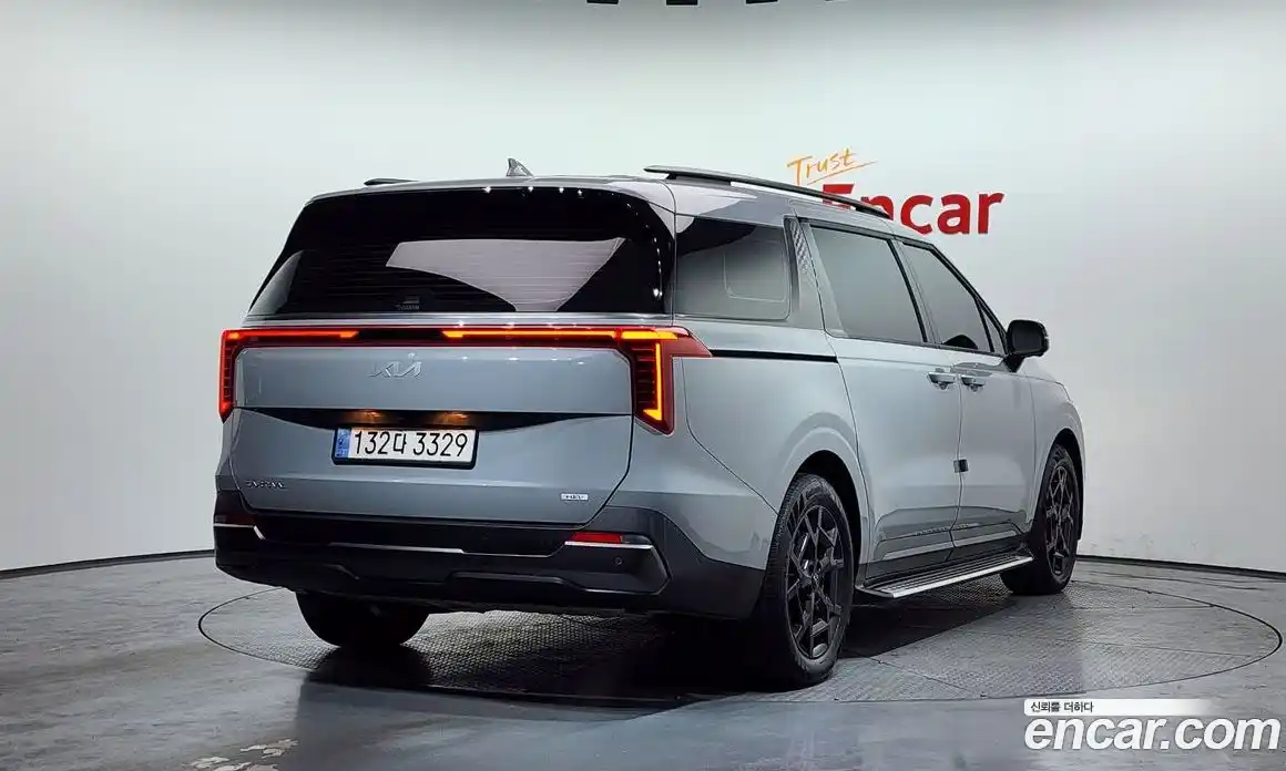 Kia Canival 2024 1.6 Автомат в Москве № 321633, фото 17