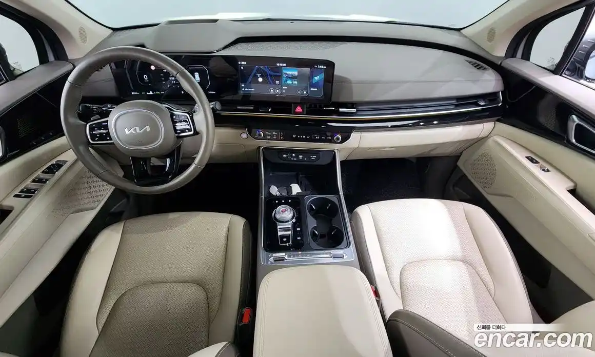 Kia Canival 2024 1.6 Автомат в Москве № 321633, фото 10