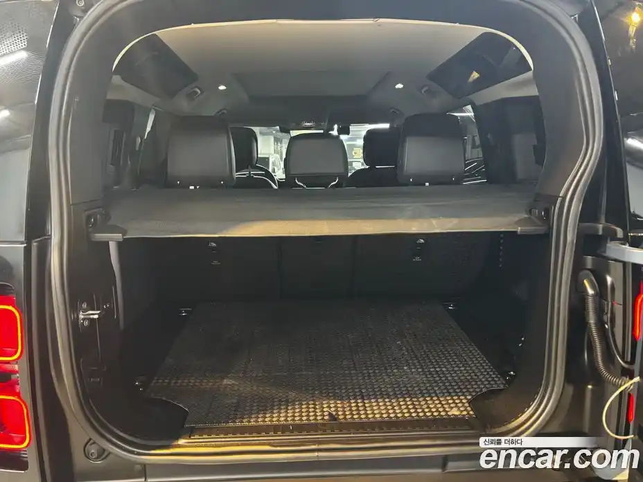 Land Rover Defender 2022 3.0 Автомат в Москве № 333222, фото 13