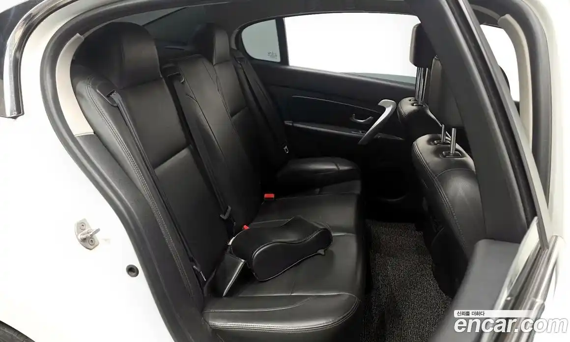 Renault SM5 2015 1.5 Автомат в Москве № 358910, фото 12