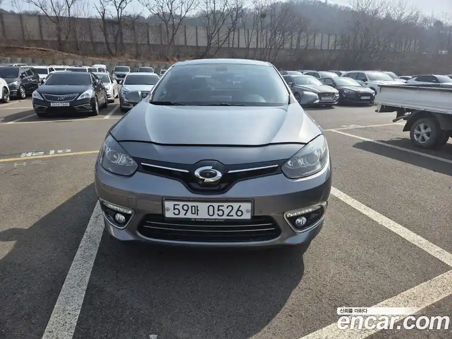 Renault SM3 2016 1.6 Автомат в Москве № 360500, фото 1
