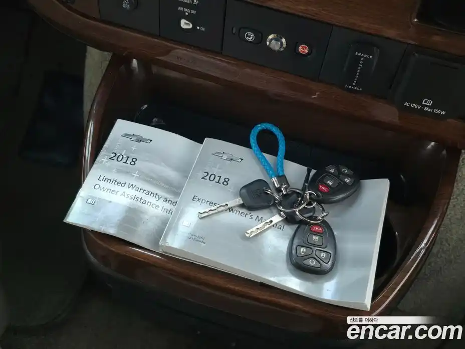 Chevrolet Express Van 2018 6.0 Автомат в Москве № 364029, фото 11