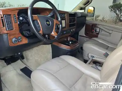 Chevrolet Express Van 2018 6.0 Автомат в Москве № 364029, миниатюра 8