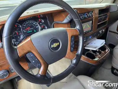 Chevrolet Express Van 2018 6.0 Автомат в Москве № 364029, миниатюра 9