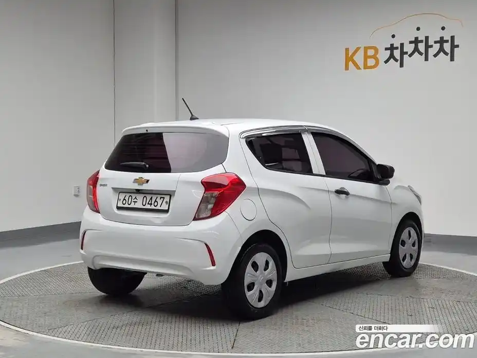 Chevrolet Spark 2017 1.0 Автомат в Москве № 37454, фото 3