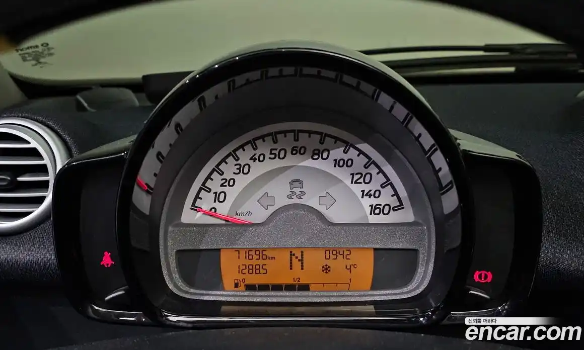 Smart Fortwo 2014 1.0 Автомат в Москве № 376035, фото 8