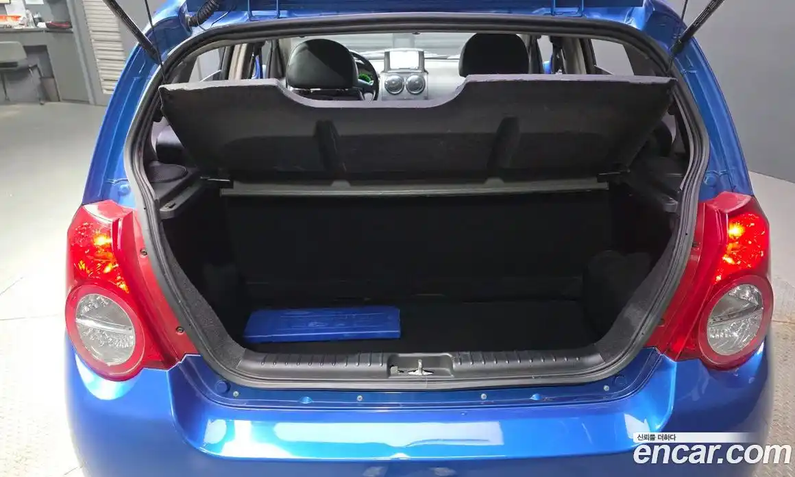 Chevrolet Gentra 2009 1.2 Автомат в Москве № 37997, фото 20