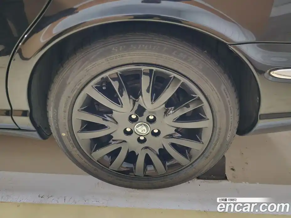 Jaguar XJ-8 2005 3.6 Автомат в Москве № 386495, фото 19