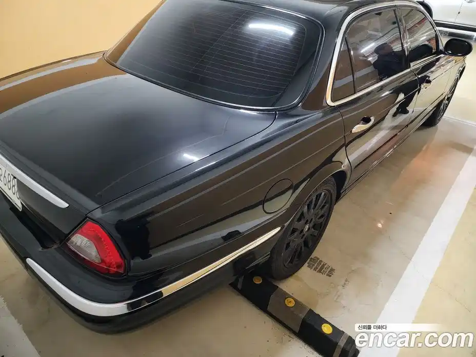 Jaguar XJ-8 2005 3.6 Автомат в Москве № 386495, фото 5