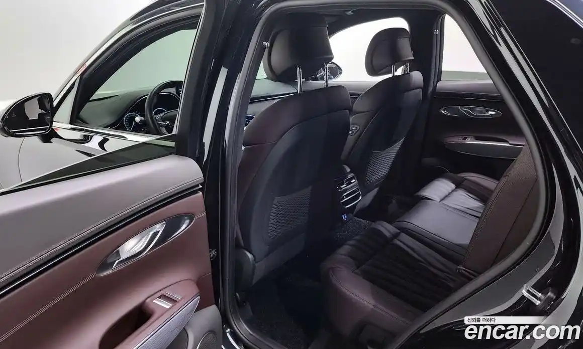 Genesis GV70 2023 2.5 Автомат в Москве № 386773, фото 11