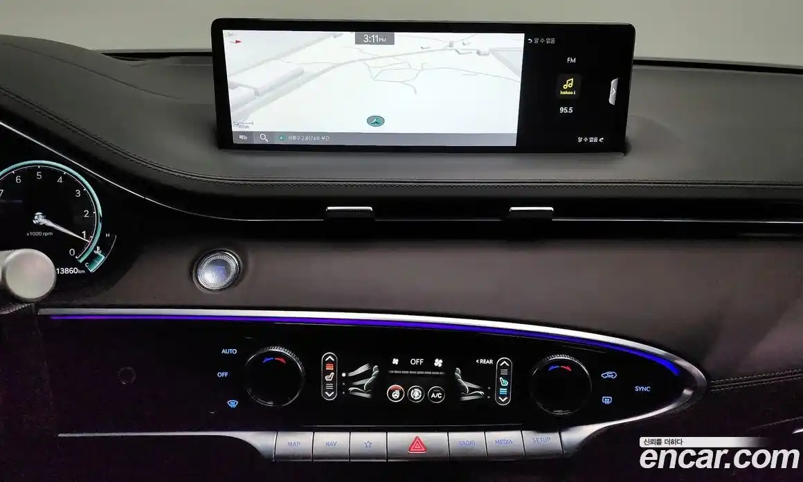 Genesis GV70 2023 2.5 Автомат в Москве № 386773, фото 16