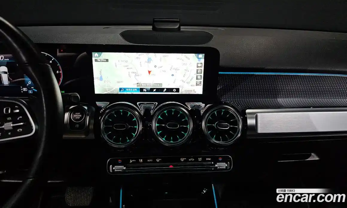 Mercedes-Benz GLB-Class 2023 1.9 Автомат в Москве № 390446, фото 15