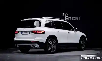 Mercedes-Benz GLB-Class 2023 1.9 Автомат в Москве № 390446, миниатюра 2