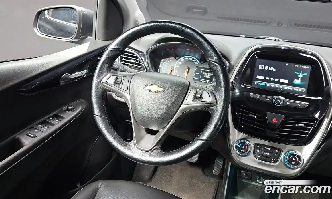 Chevrolet Spark 2017 1.0 Автомат в Москве № 40780, фото 13