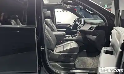 Chevrolet Tahoe 2022 6.2 Автомат в Москве № 41481, миниатюра 11