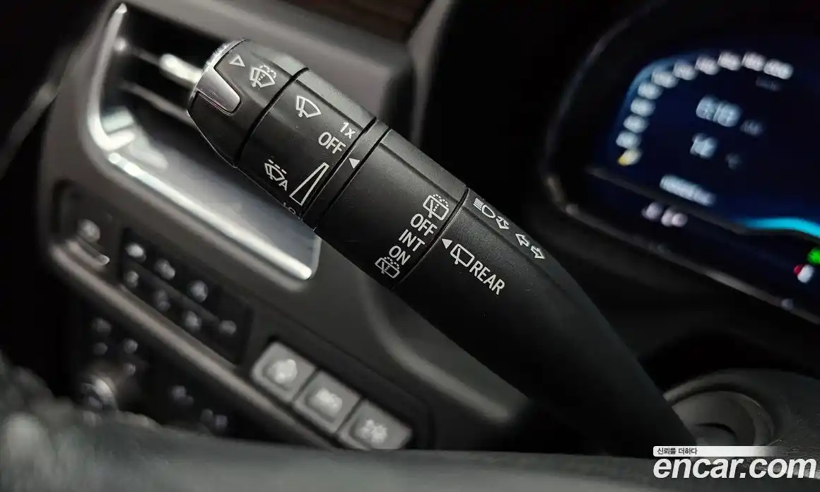 Chevrolet Tahoe 2022 6.2 Автомат в Москве № 41481, фото 3