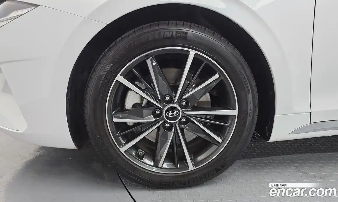 Hyundai Grandeur 2022 3.3 Автомат в Москве № 43015, фото 3