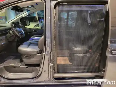 Hyundai Staria 2024 3.5 Автомат в Москве № 43657, миниатюра 11