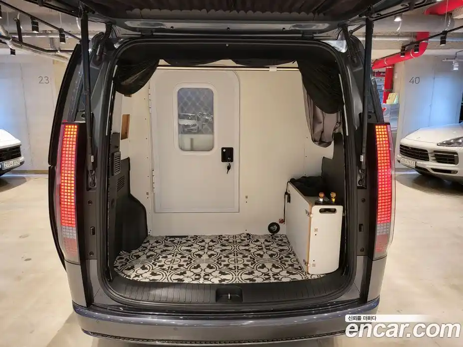 Hyundai Staria 2024 3.5 Автомат в Москве № 43657, фото 20