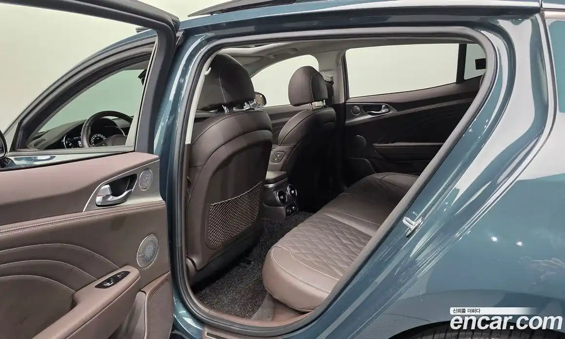 Kia Stinger 2023 2.5 Автомат в Москве № 51782, фото 6