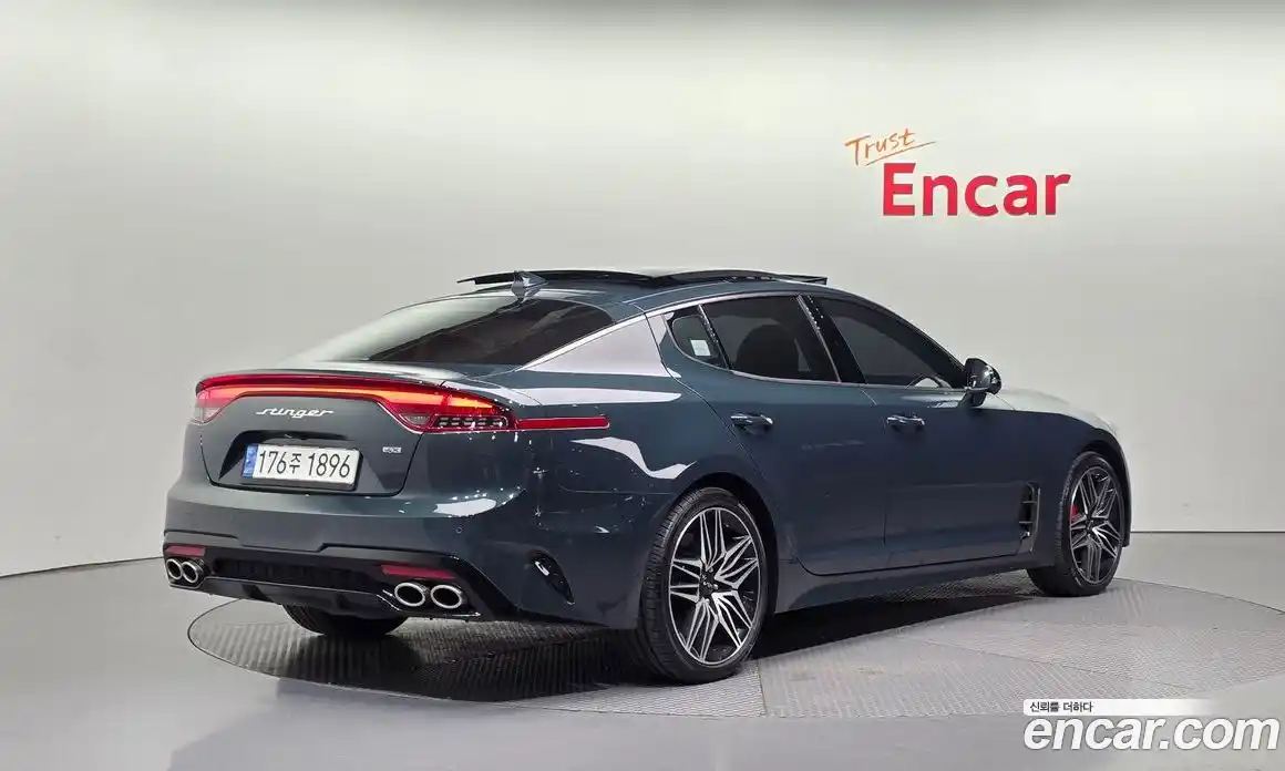 Kia Stinger 2023 2.5 Автомат в Москве № 51782, фото 10