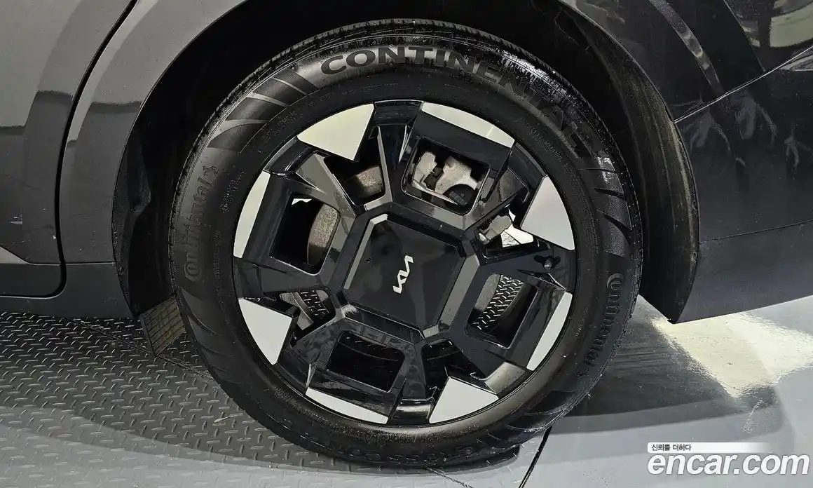 Kia Canival 2024 3.5 Автомат в Москве № 51872, фото 17