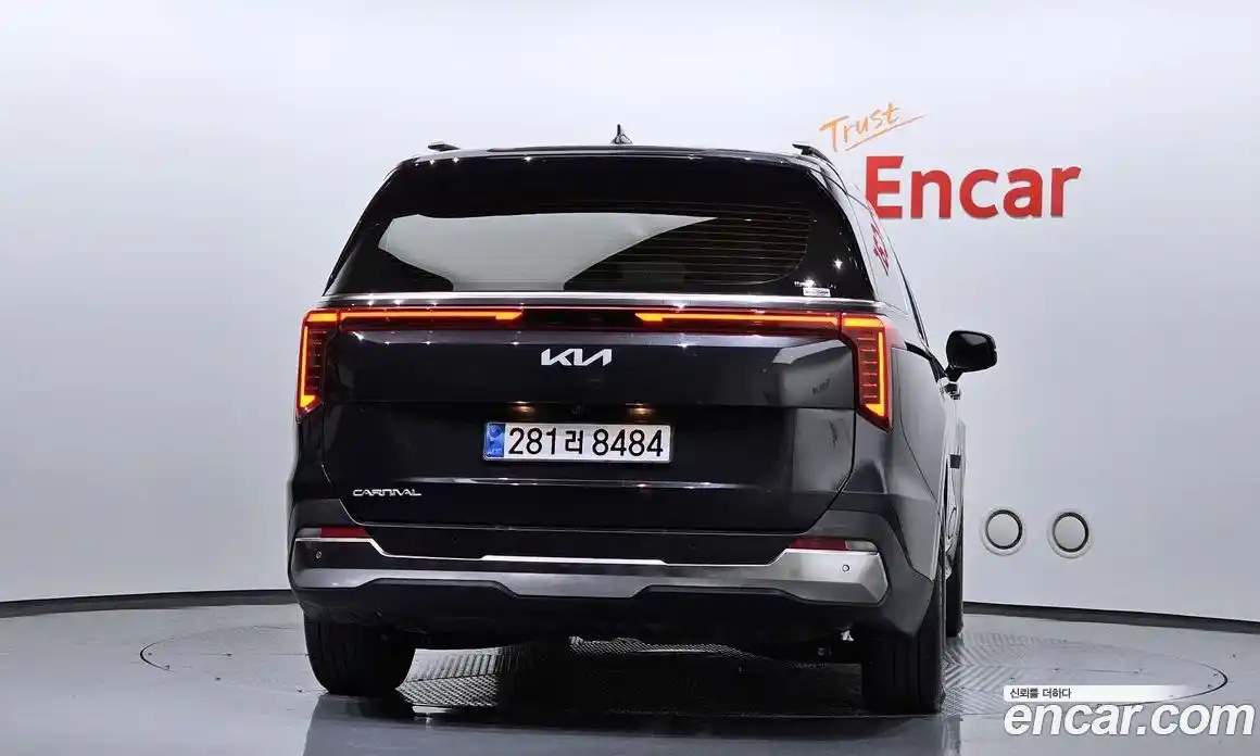 Kia Canival 2024 3.5 Автомат в Москве № 51872, фото 8