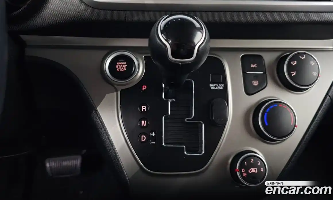 Kia Ray 2021 1.0 Автомат в Москве № 53651, фото 11