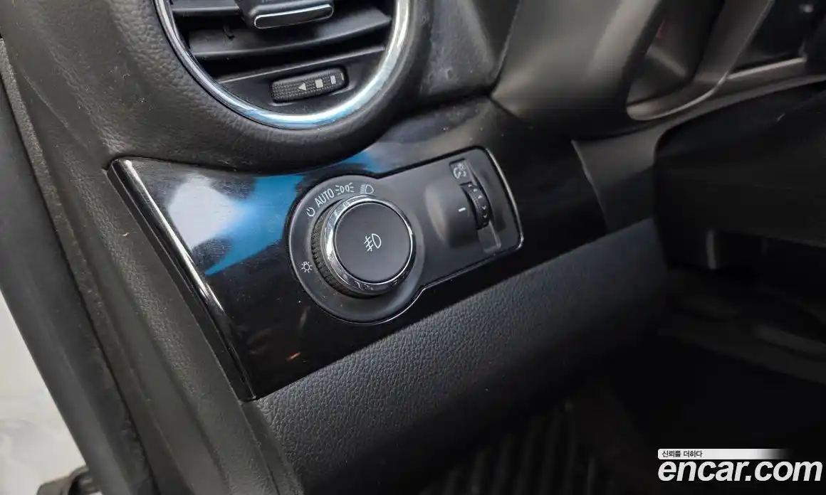 Chevrolet Orlando 2012 2.0 Автомат в Москве № 69769, фото 18