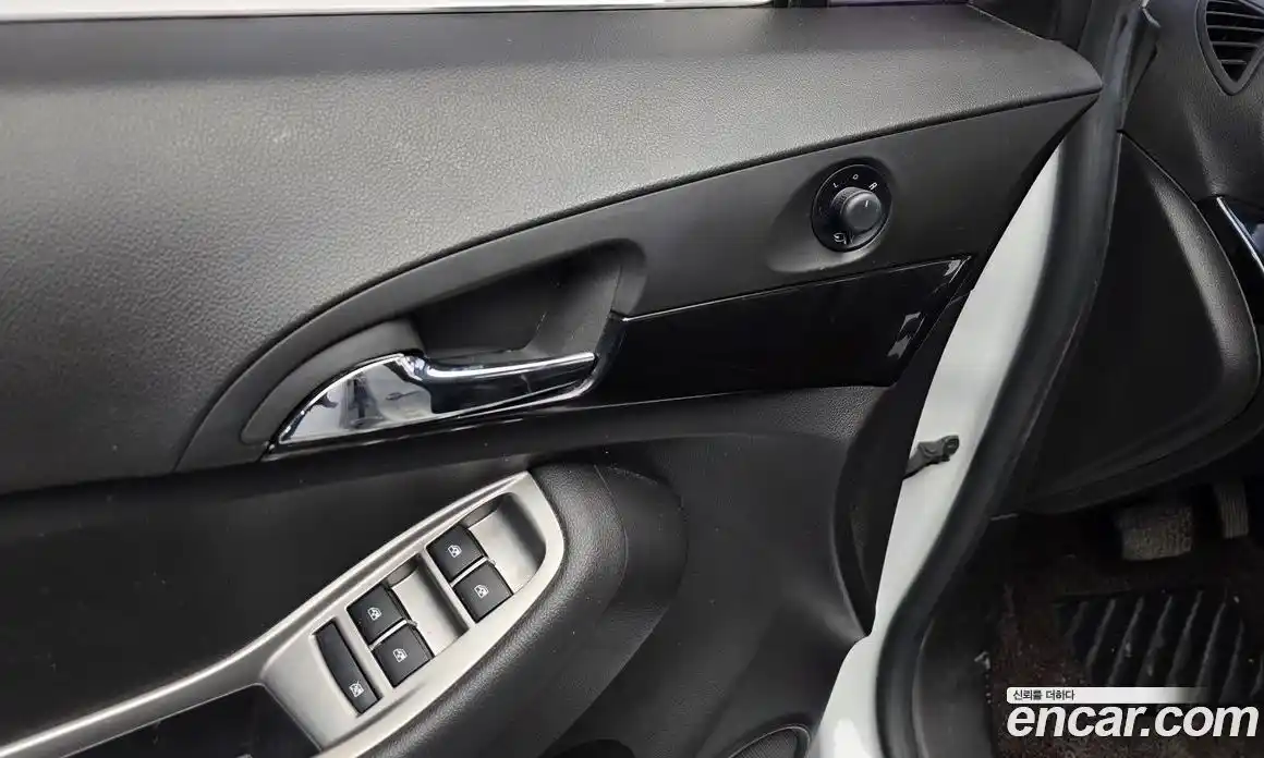 Chevrolet Orlando 2012 2.0 Автомат в Москве № 69769, фото 3