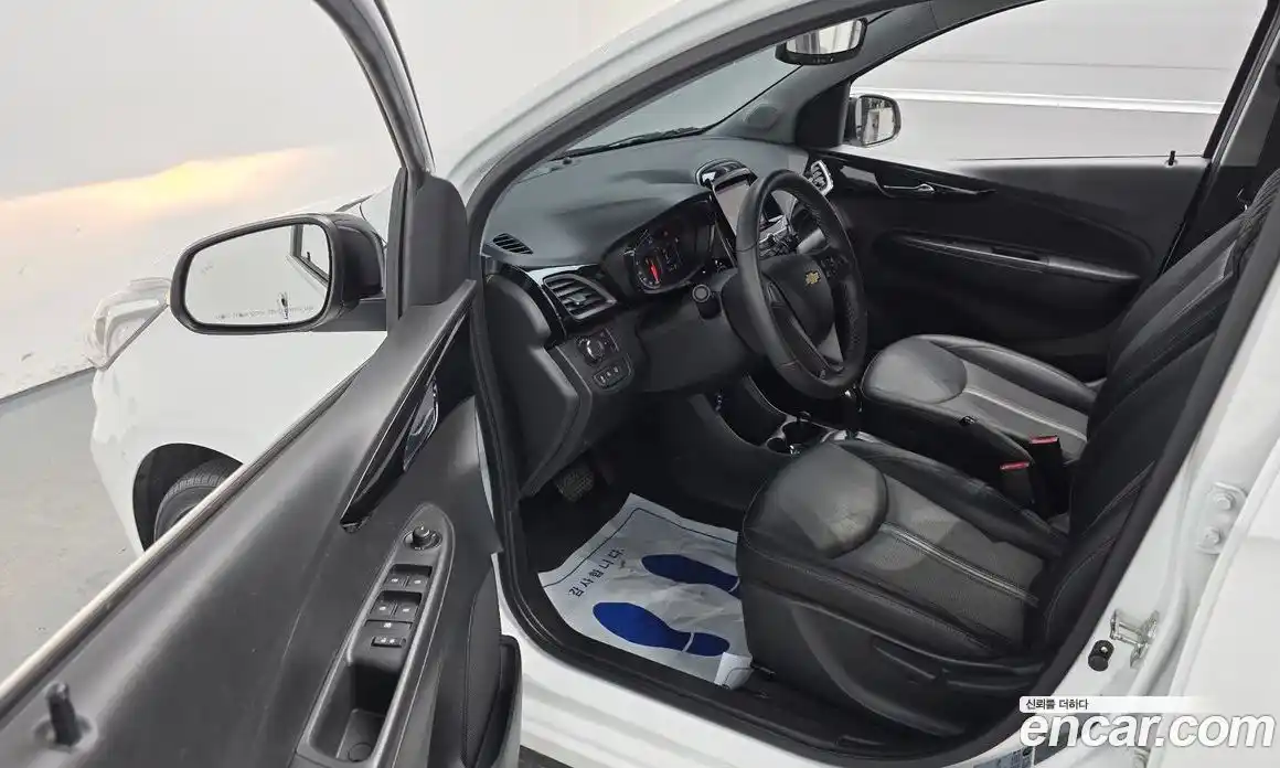 Chevrolet Spark 2022 1.0 Автомат в Москве № 82514, фото 6