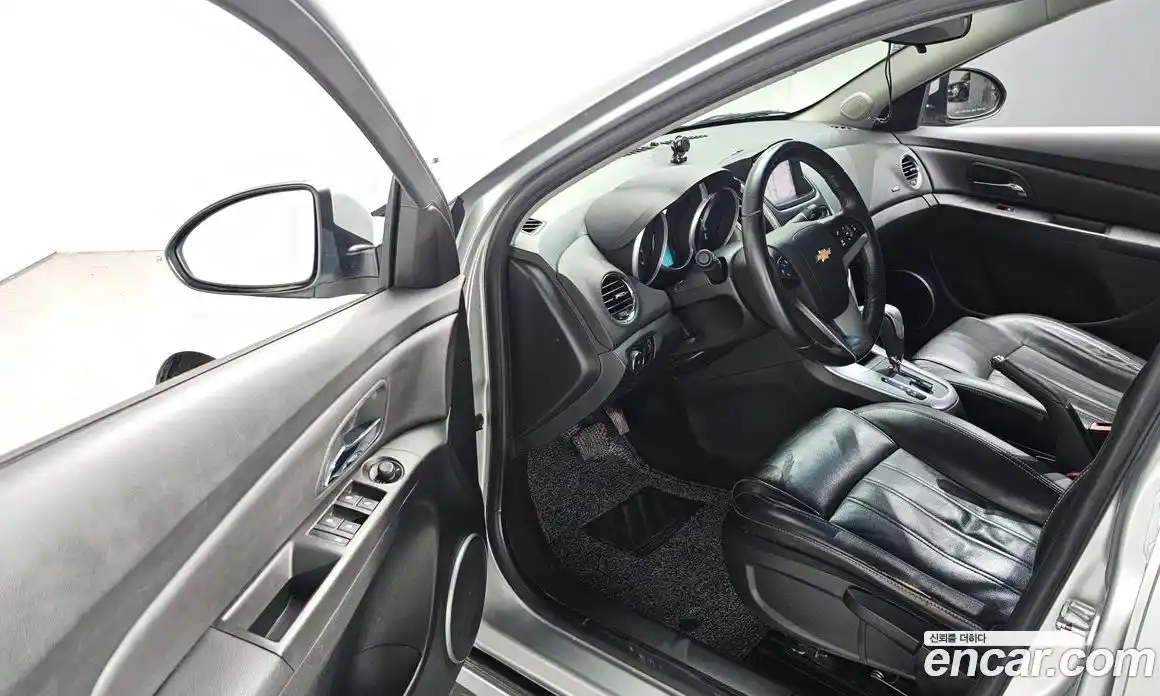 Chevrolet Cruze 2013 1.8 Автомат в Москве № 100516, фото 16