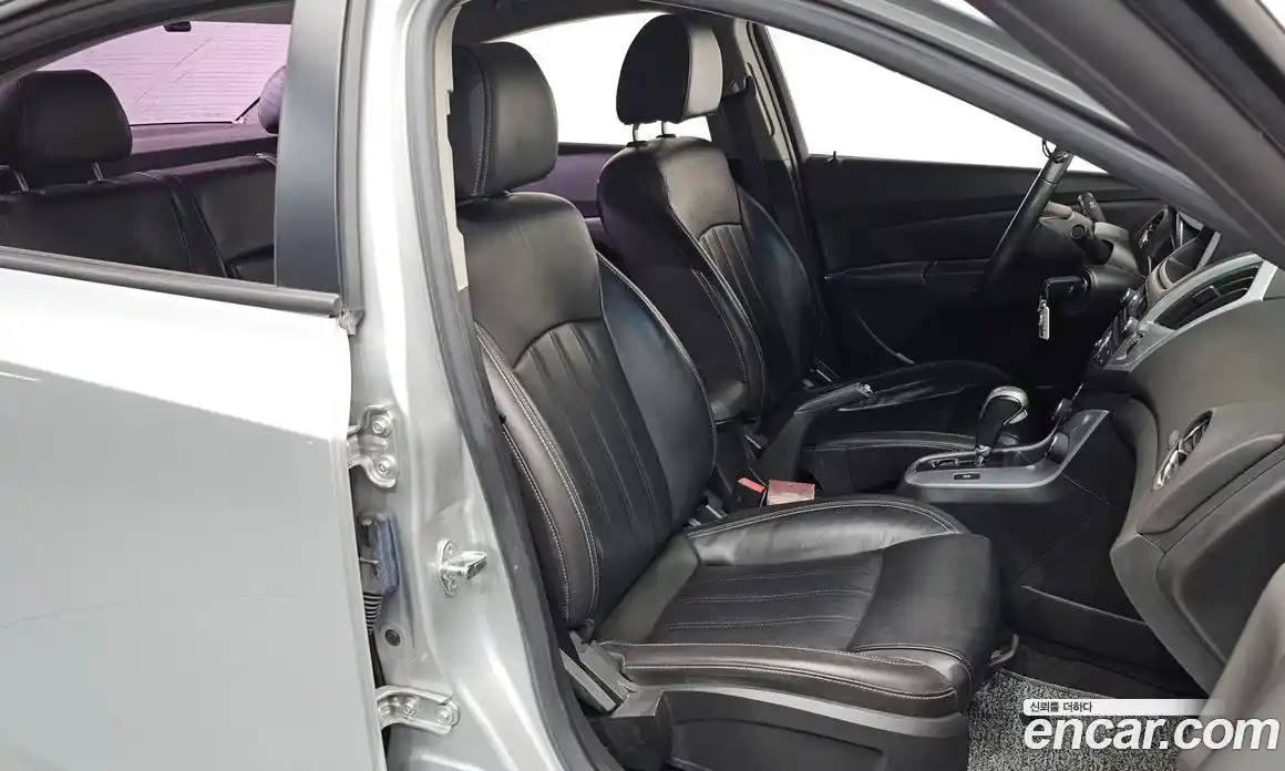 Chevrolet Cruze 2013 1.8 Автомат в Москве № 100516, фото 3