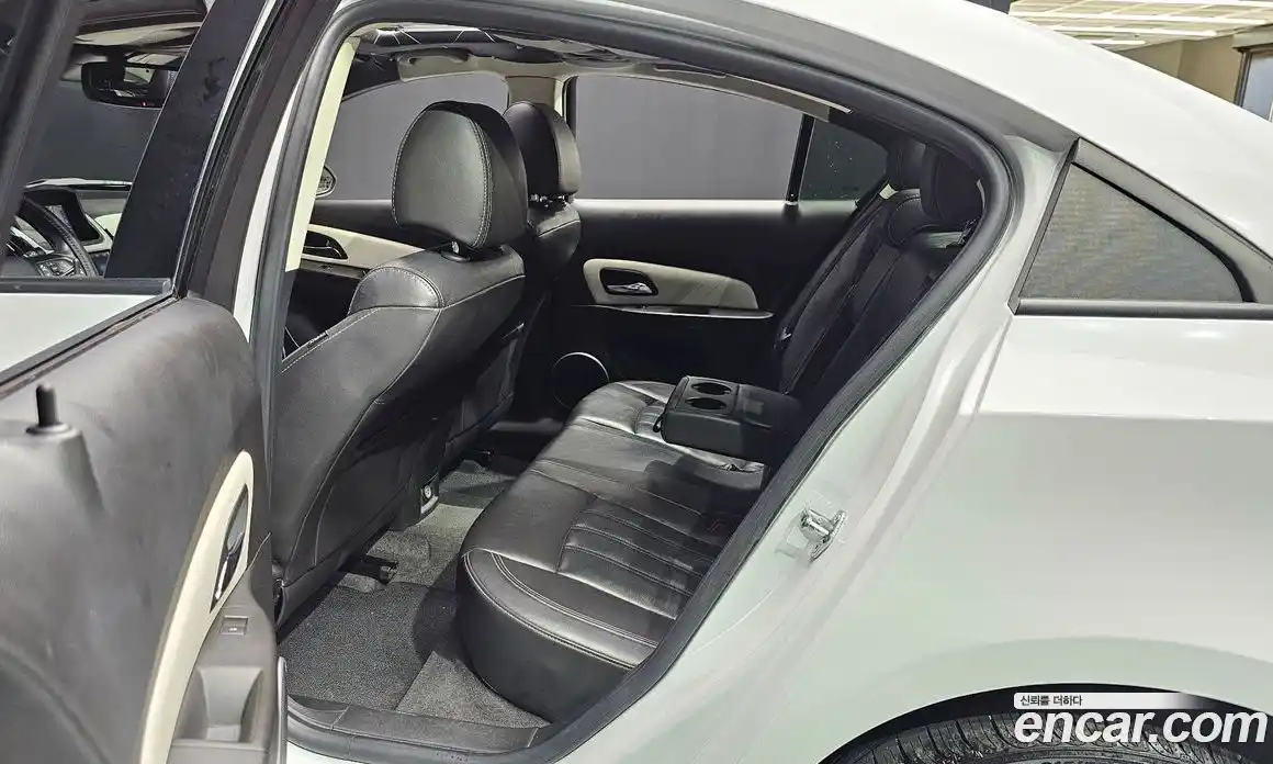 Chevrolet Cruze 2014 1.8 Автомат в Москве № 104205, фото 6