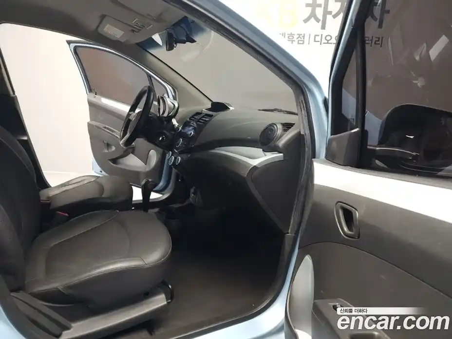 Chevrolet Spark 2014 1.0 Автомат в Москве № 104889, фото 12