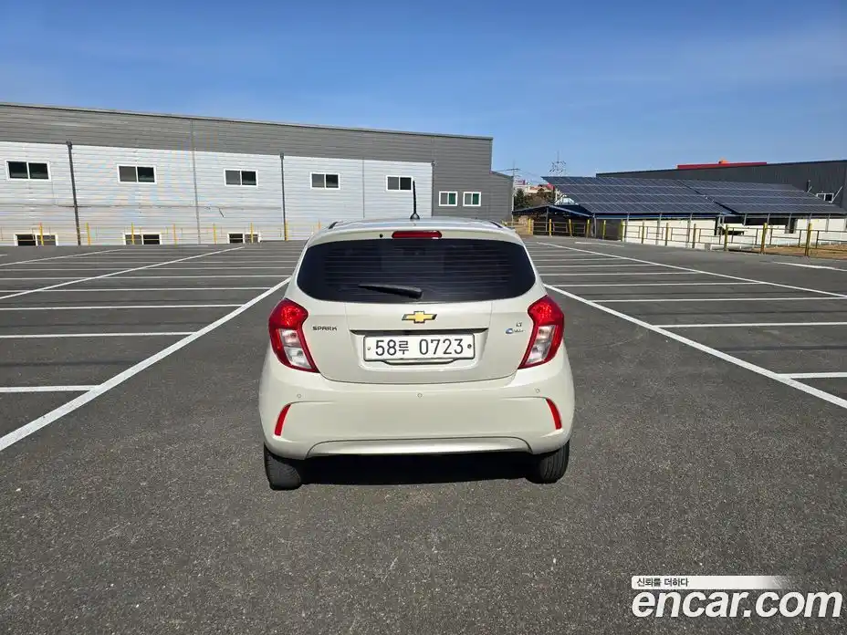 Chevrolet Spark 2016 1.0 Автомат в Москве № 105312, фото 4