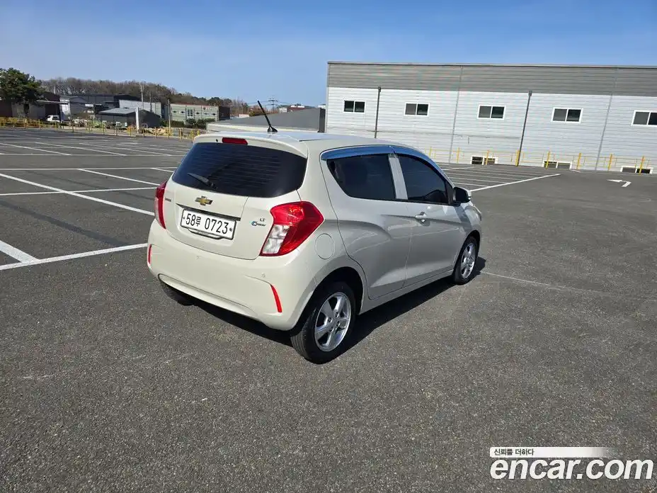 Chevrolet Spark 2016 1.0 Автомат в Москве № 105312, фото 5