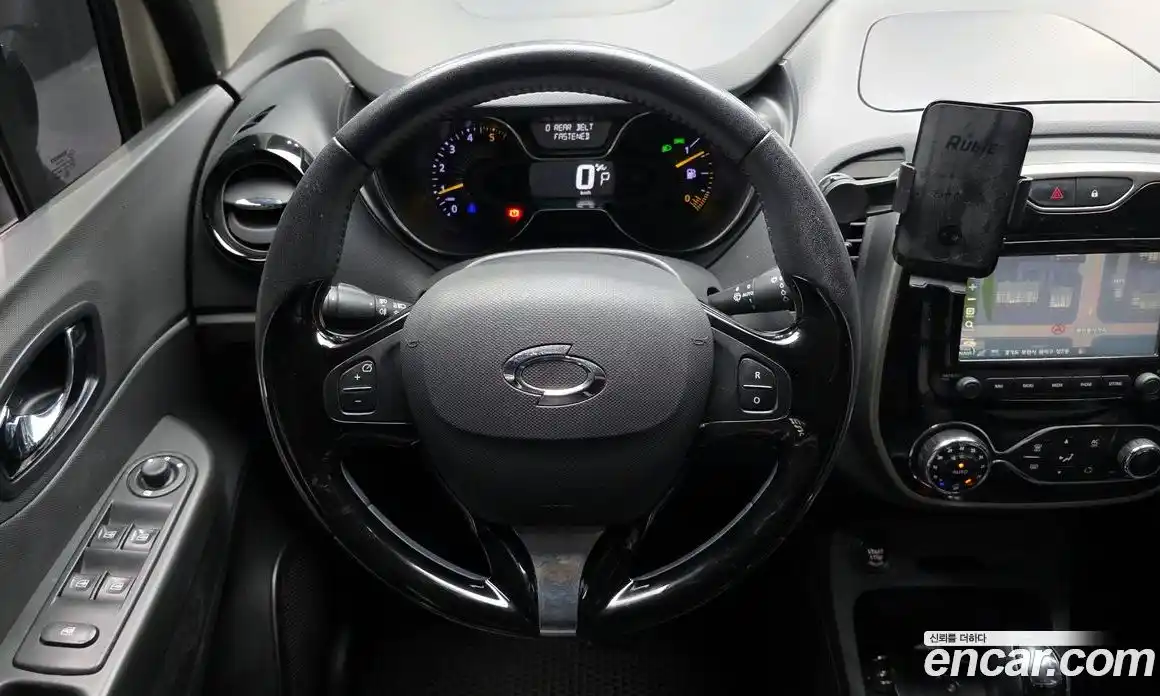 Renault QM3 2015 1.5 Автомат в Москве № 106546, фото 20