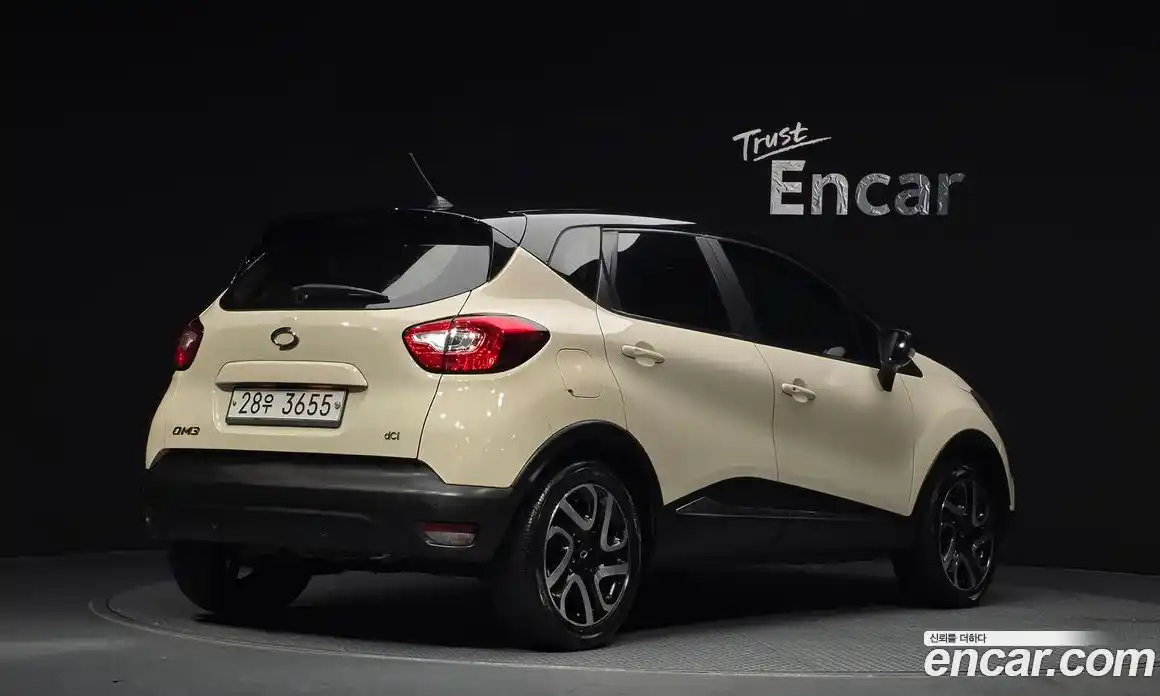 Renault QM3 2015 1.5 Автомат в Москве № 106546, фото 5