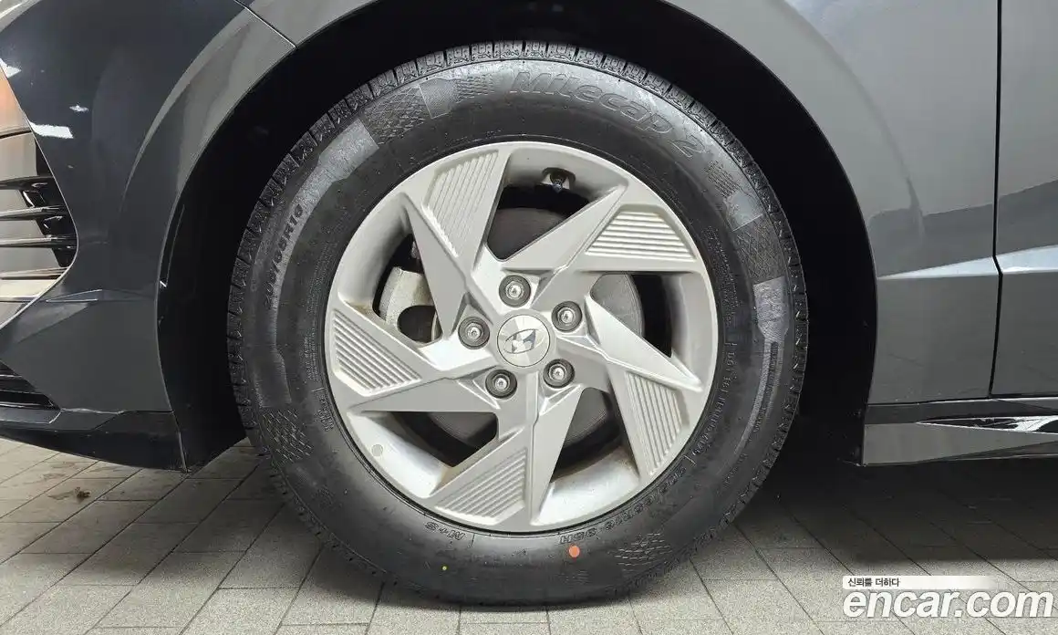 Hyundai Sonata 2024 2.0 Автомат в Москве № 111184, фото 17