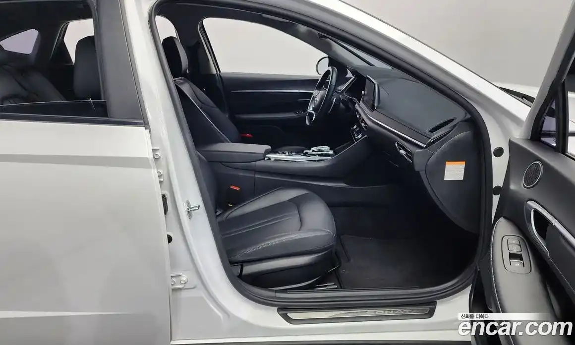 Hyundai Sonata 2022 2.0 Автомат в Москве № 117680, фото 11