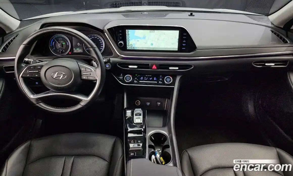 Hyundai Sonata 2022 2.0 Автомат в Москве № 117680, фото 7