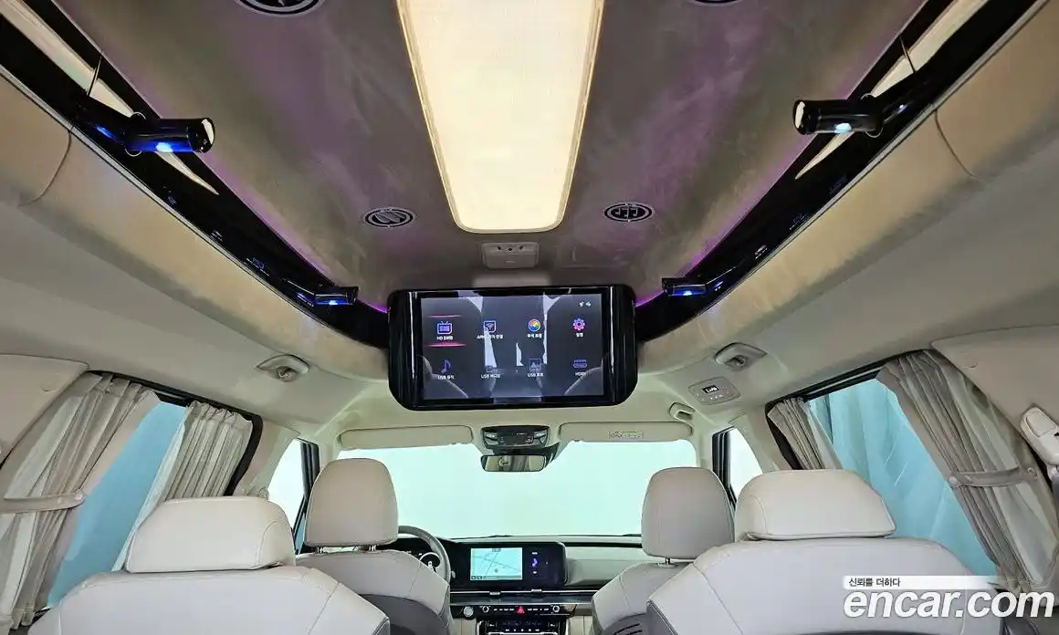 Kia Canival 2022 3.5 Автомат в Москве № 122066, фото 11