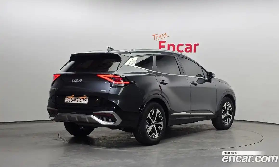 Kia Sportage 2022 1.6 Автомат в Москве № 122276, фото 3