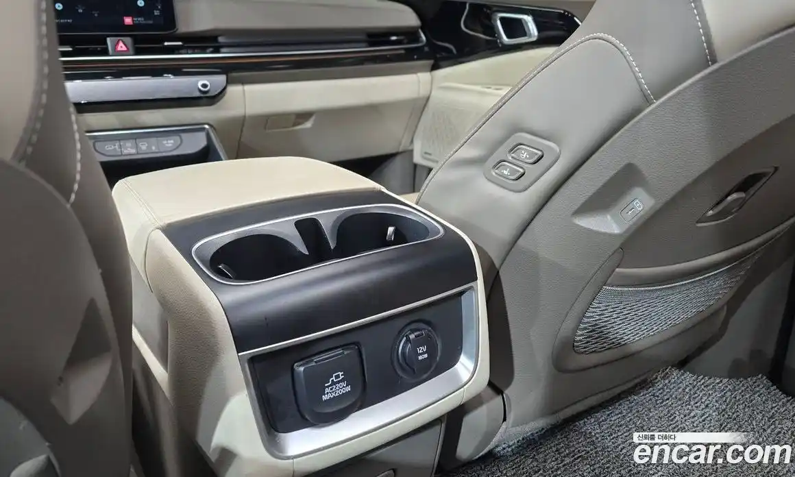 Kia Canival 2024 2.2 Автомат в Москве № 123019, фото 3