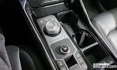 Kia Sorento 2024 2.5 Автомат в Москве № 123117, миниатюра 4